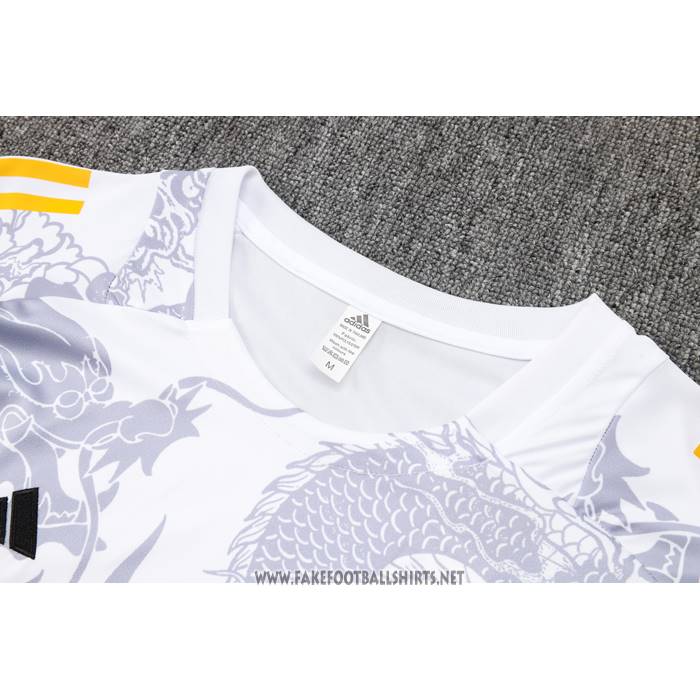 Tracksuit
 Real Madrid Dragon Short Sleeve
 2024-2025 White
 - Shorts
